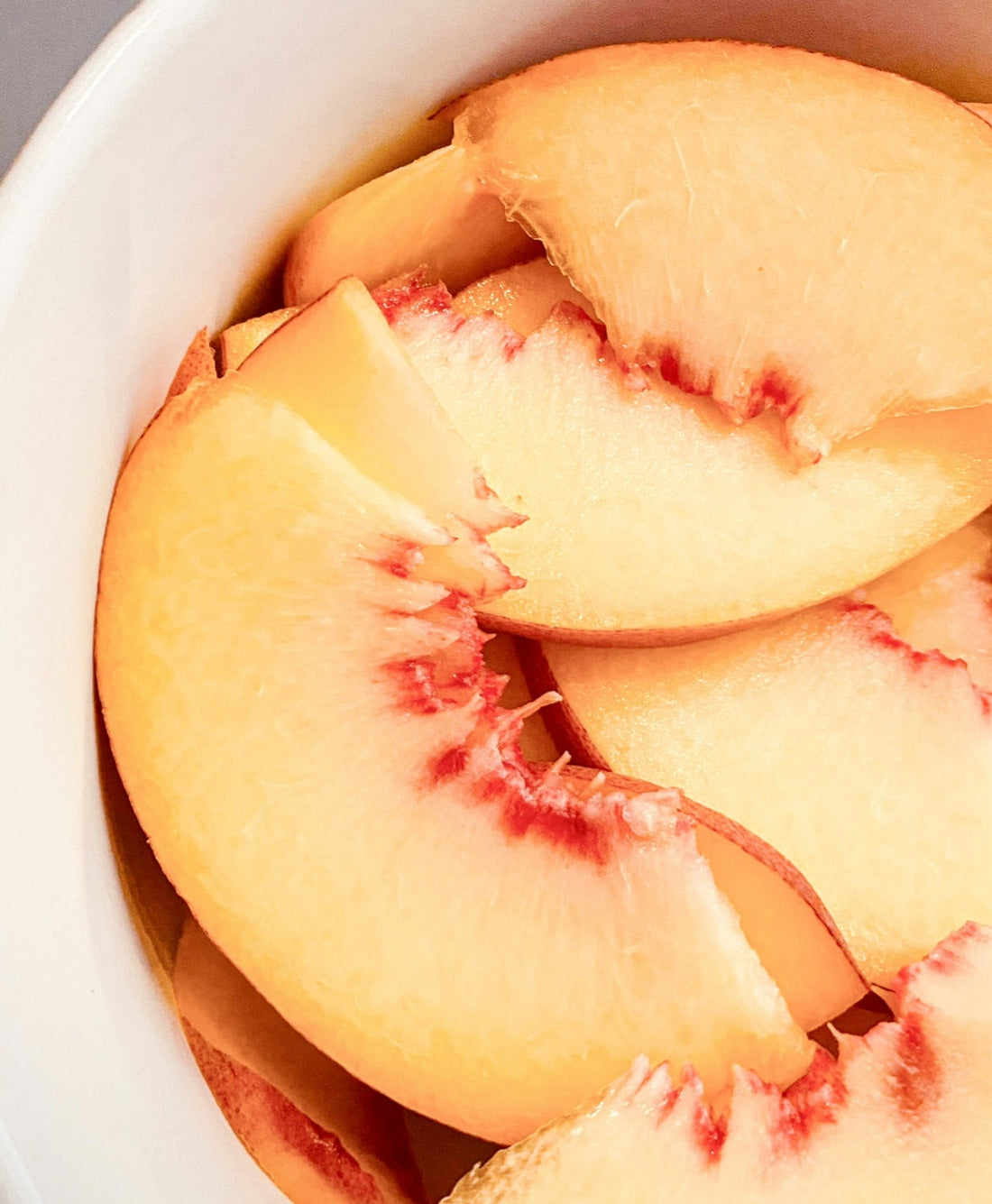 Momma J’s Peach Crumble